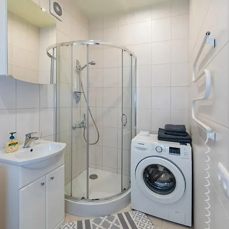 Apartment Tower With Free Parking Near Zalgirio Arena By Polo *