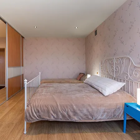 Tower With Free Parking Near Zalgirio Arena By Polo Apartment